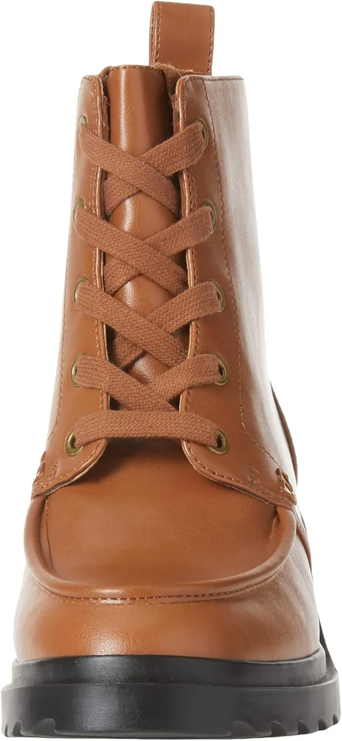 Amazon Essentials Women's Moc Toe Boot