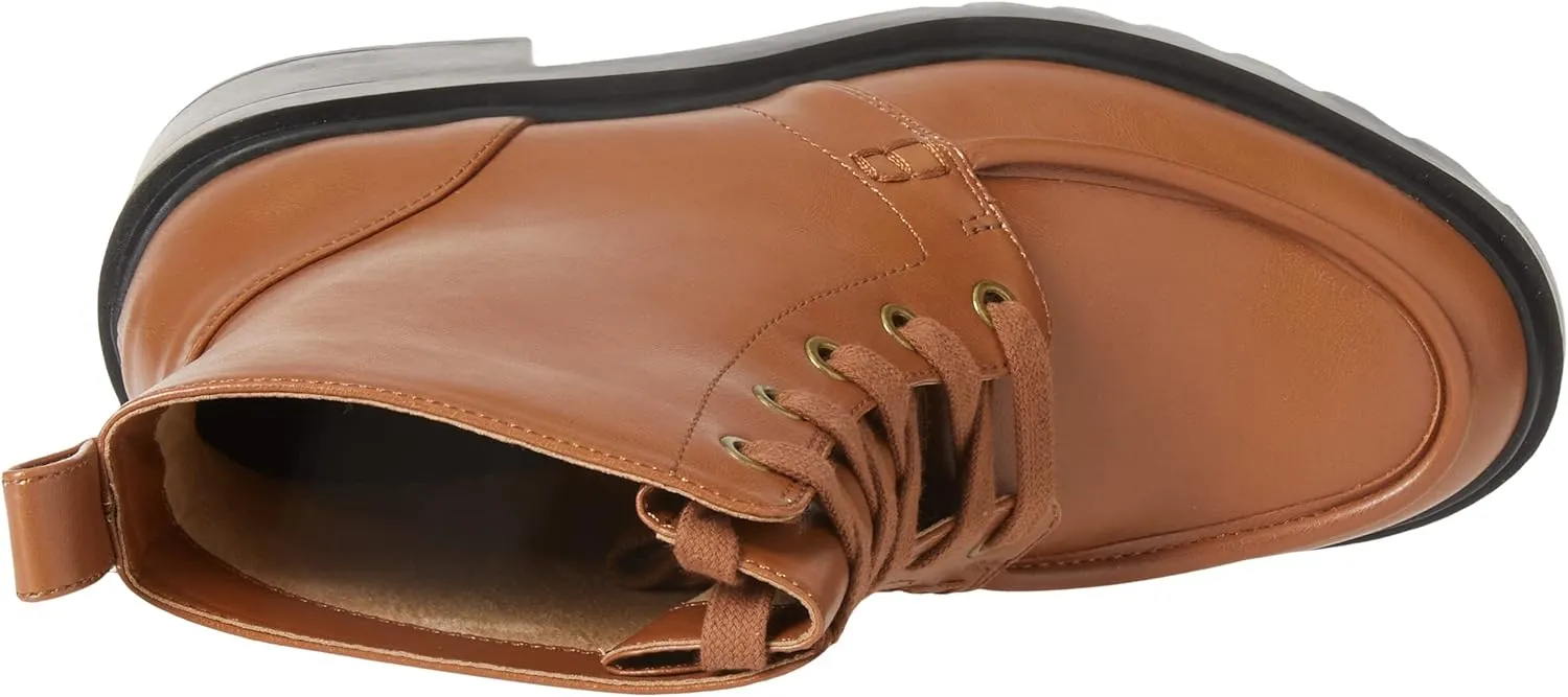 Amazon Essentials Women's Moc Toe Boot
