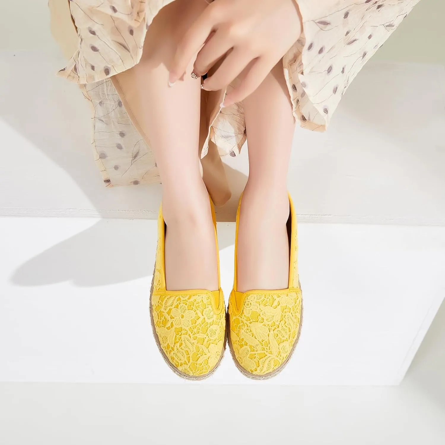 BABUDOG Women's Black Flats with Flower Embroideried,White Lace Ballet Flats,Comfortable Dress Flats