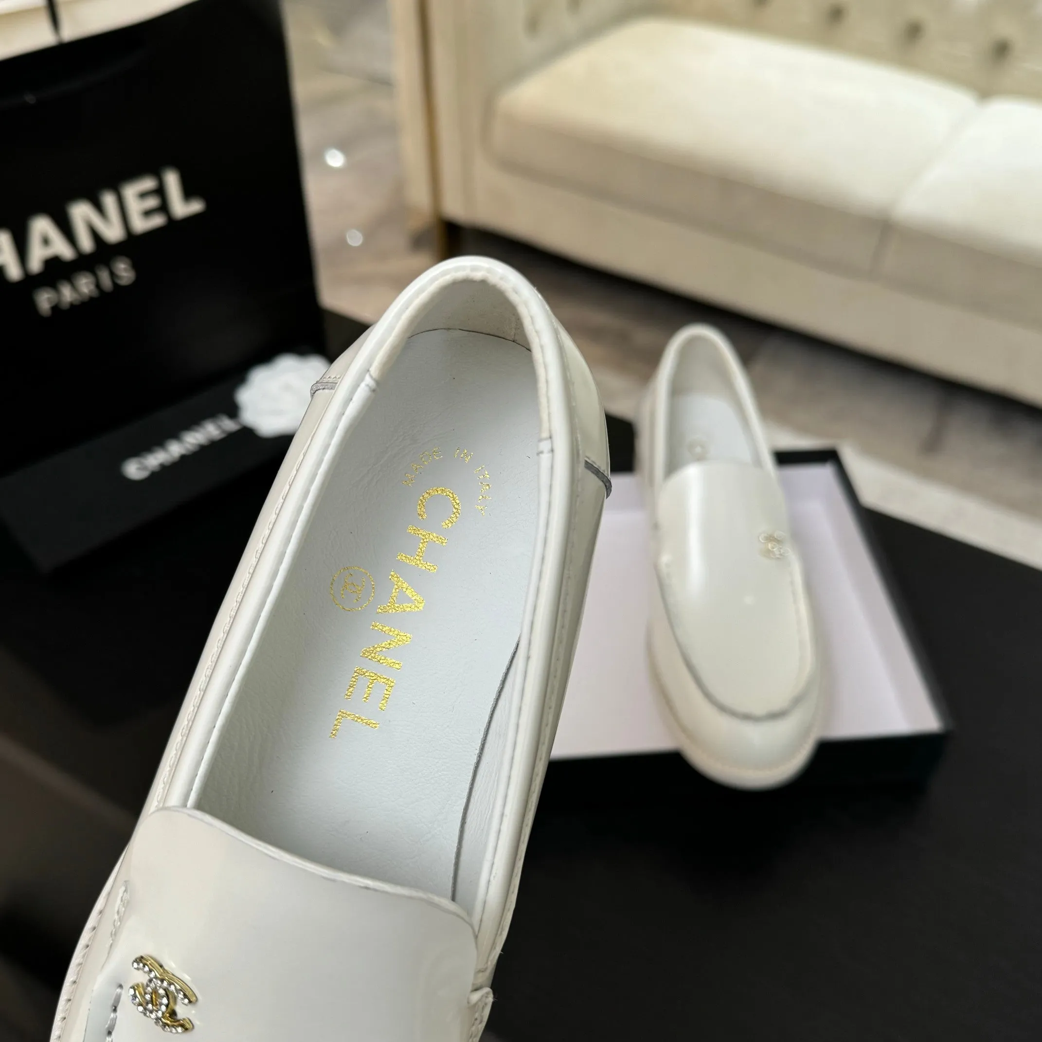 CC 25C Moccasins Black Patent Leather