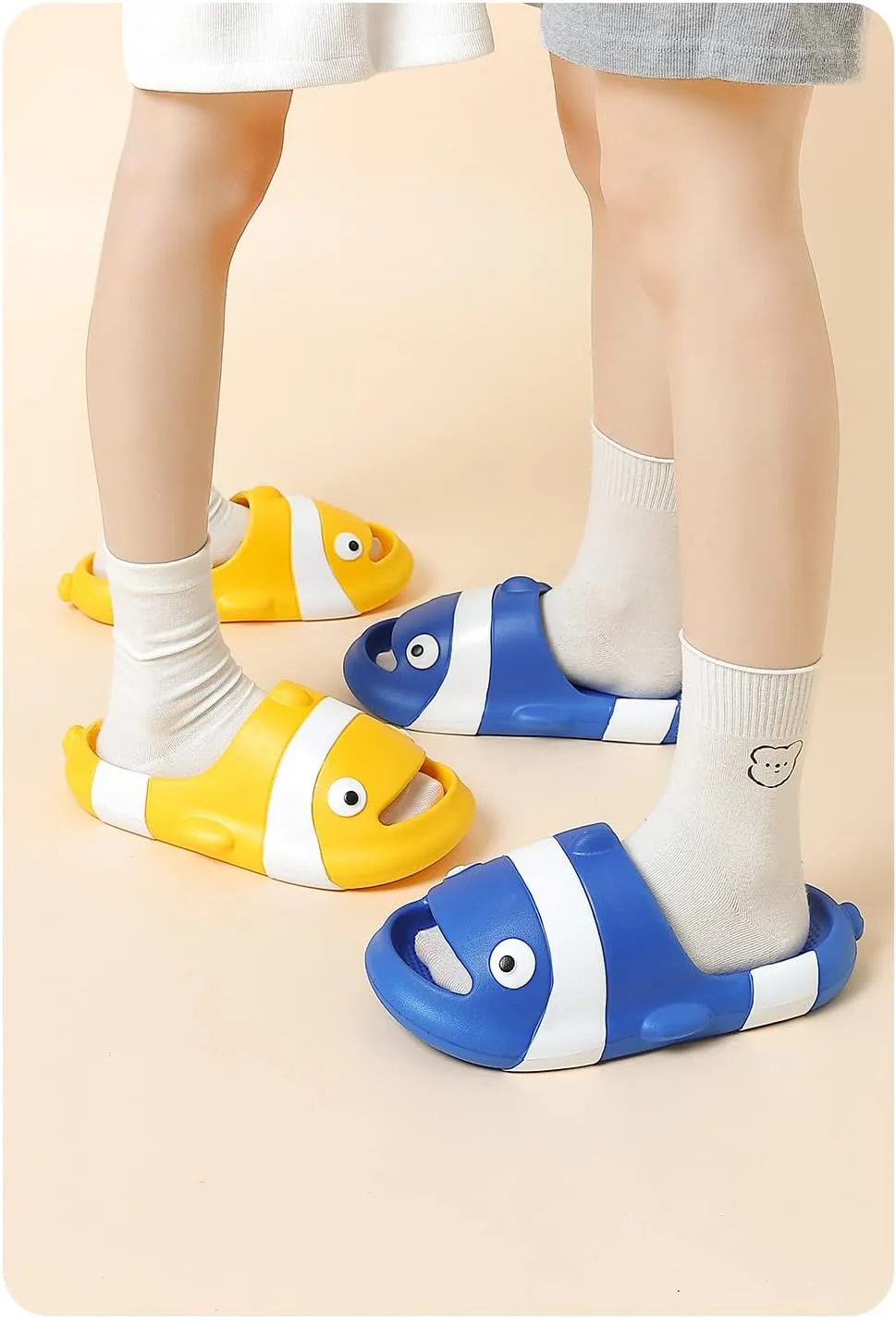Clownfish Slides for Women Men Cloudy Cloudy Clownfish Slippers Novelty Open Toe Slide Sandals Unisex Beach Shoes