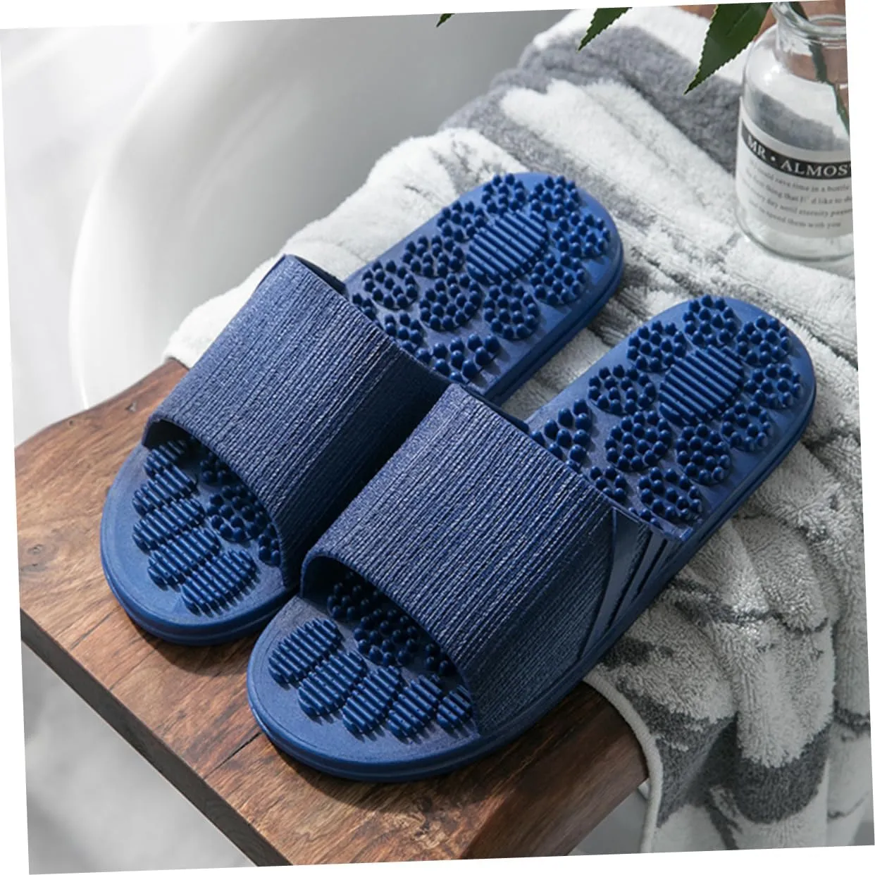 Comfortable Foot Massage Sandals Plastic Slippers Indoor Outdoor Dark Size 40-41
