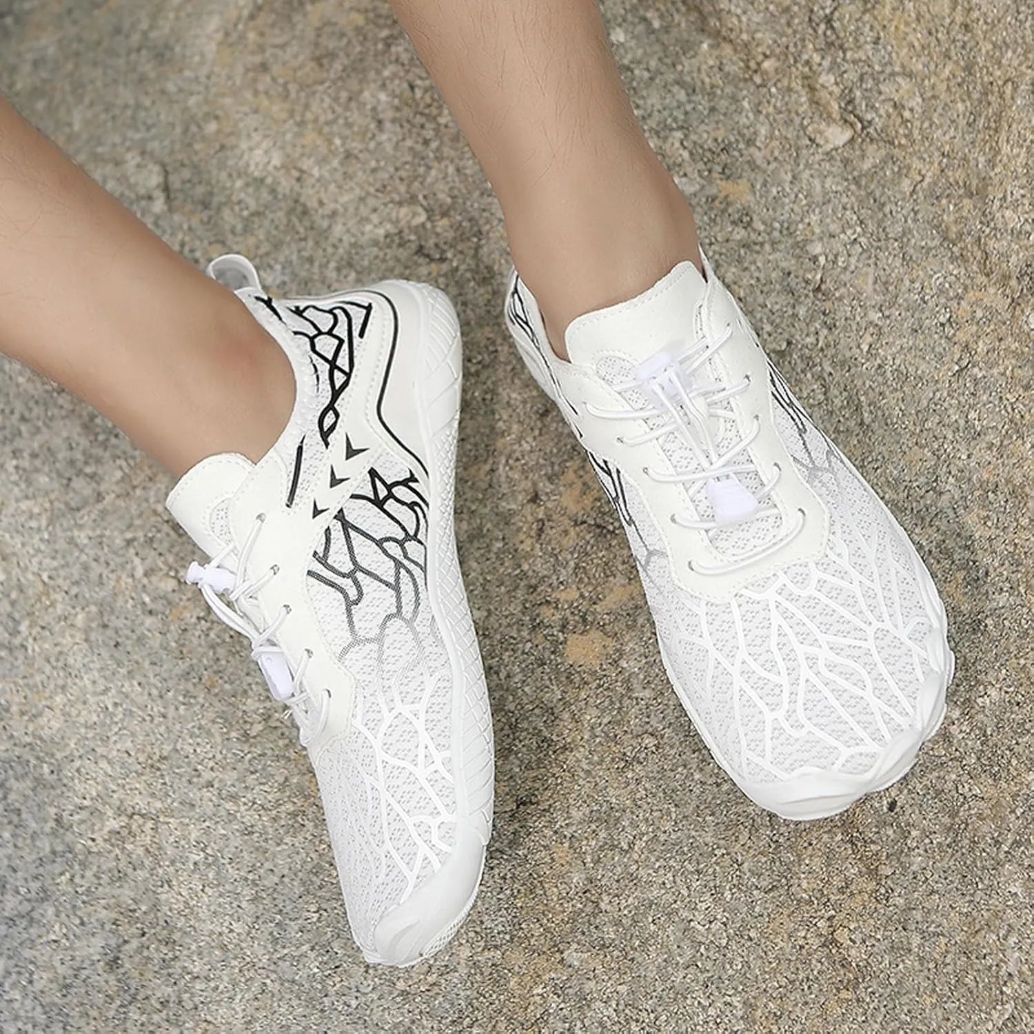 Couples All Seasons Five Finger Water Shoes Swimming Shoes Men and Women Platform Athletic Shoes for Women