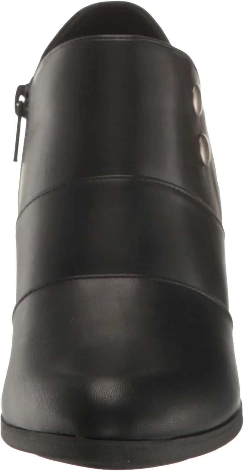Easy Street Women's Leilani Boots