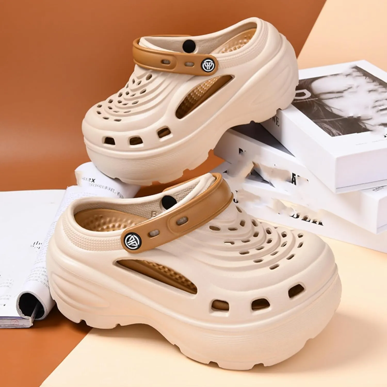 Fashion Comfortable Platform Clogs for Women, 6CM Height - Increasing, Cloud Slides, Casual Pillows Sandals, Beach Shoes, Sandals (Black,4.5)