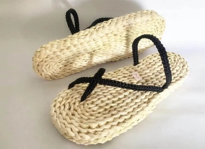 Handmade Straw Sandals Casual Rattan Woven Slipper Massage Shoes Summer Braided Sandals Cosplay Woven Slippers (Straw Soles,Men 8.5/ Women 10- EU42)