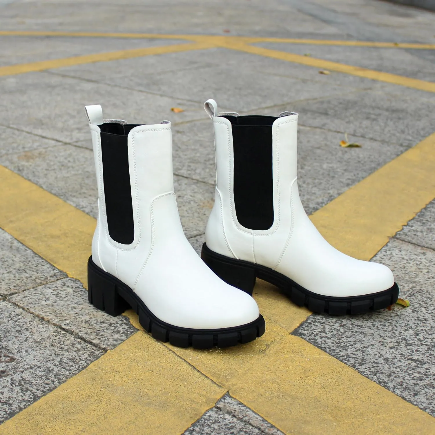 Hawkwell Women's Platform Chelsea Boots Chunky Ankle Boots Elastic Block Heel Lug Sole Booties