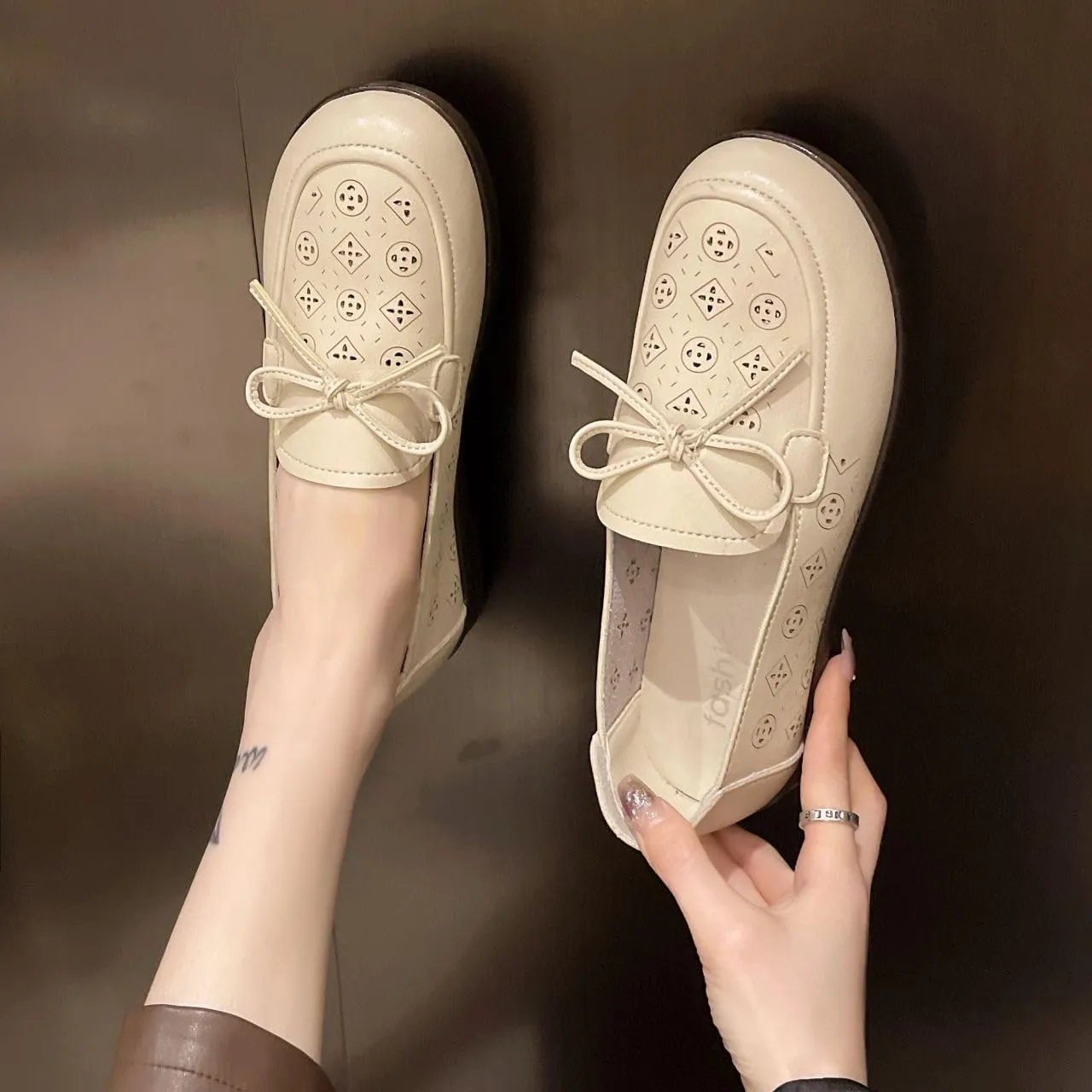 HESBITEUL Women's Casual Penny Loafers Driving Moccasins Comfort Slip on Flat Boat Shoes Walking Shoes with Bowknot