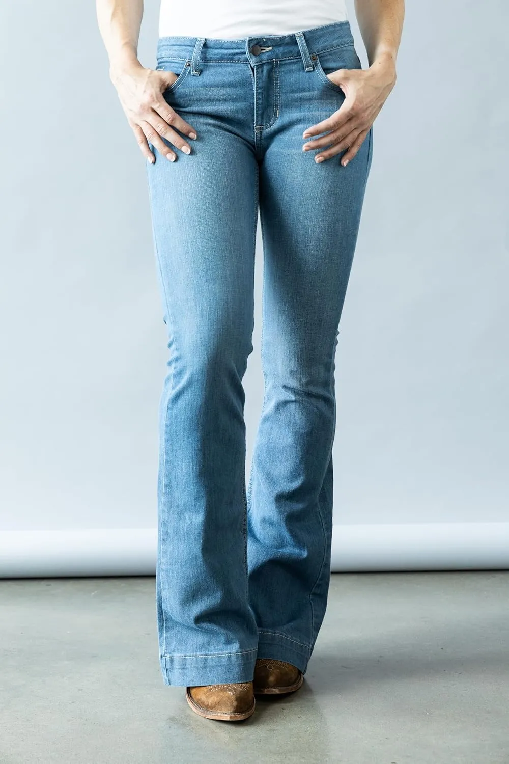 Kimes Ranch Women's Lola Soho Fade Western Mid-Rise Wide Flare Leg Light Wash Tri-Blend Denim Blue Jeans