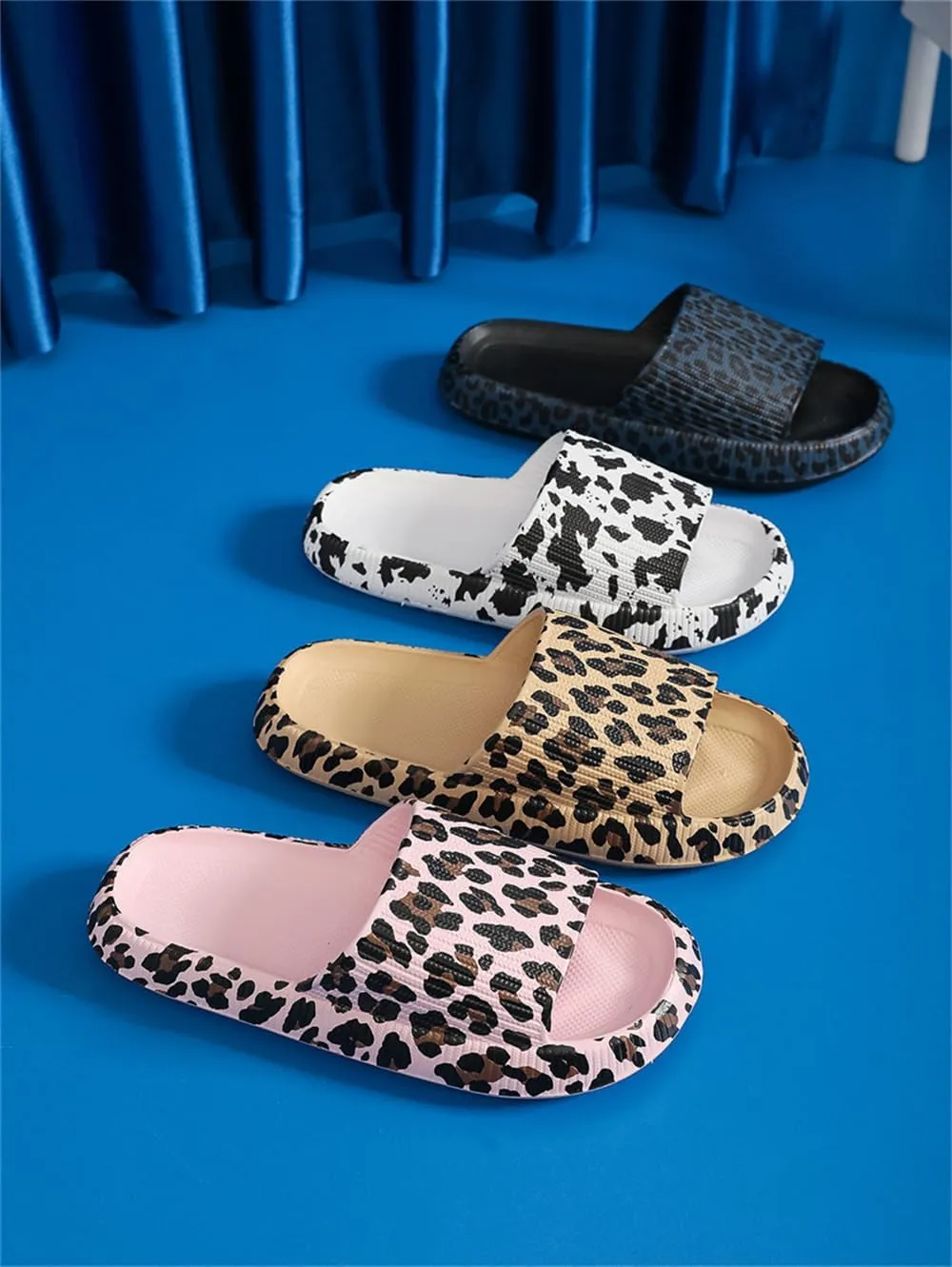 Leopard Print Cloud Slippers for Women Men Cheetah Print Pillow House Slippers Shower Sandals Quick Drying Non Slip
