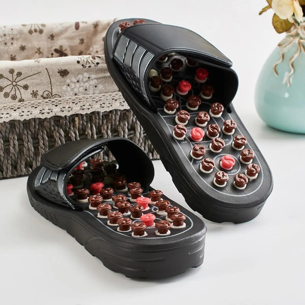 Magnetic Massage Slippers, Spring Acupressure Magnetic Therapy Sandals, Reflexology Acupressure Blood Activating Massage Slippers for Arch Pain Relief (Color : Eight rotated Charts, Size : 38-39)