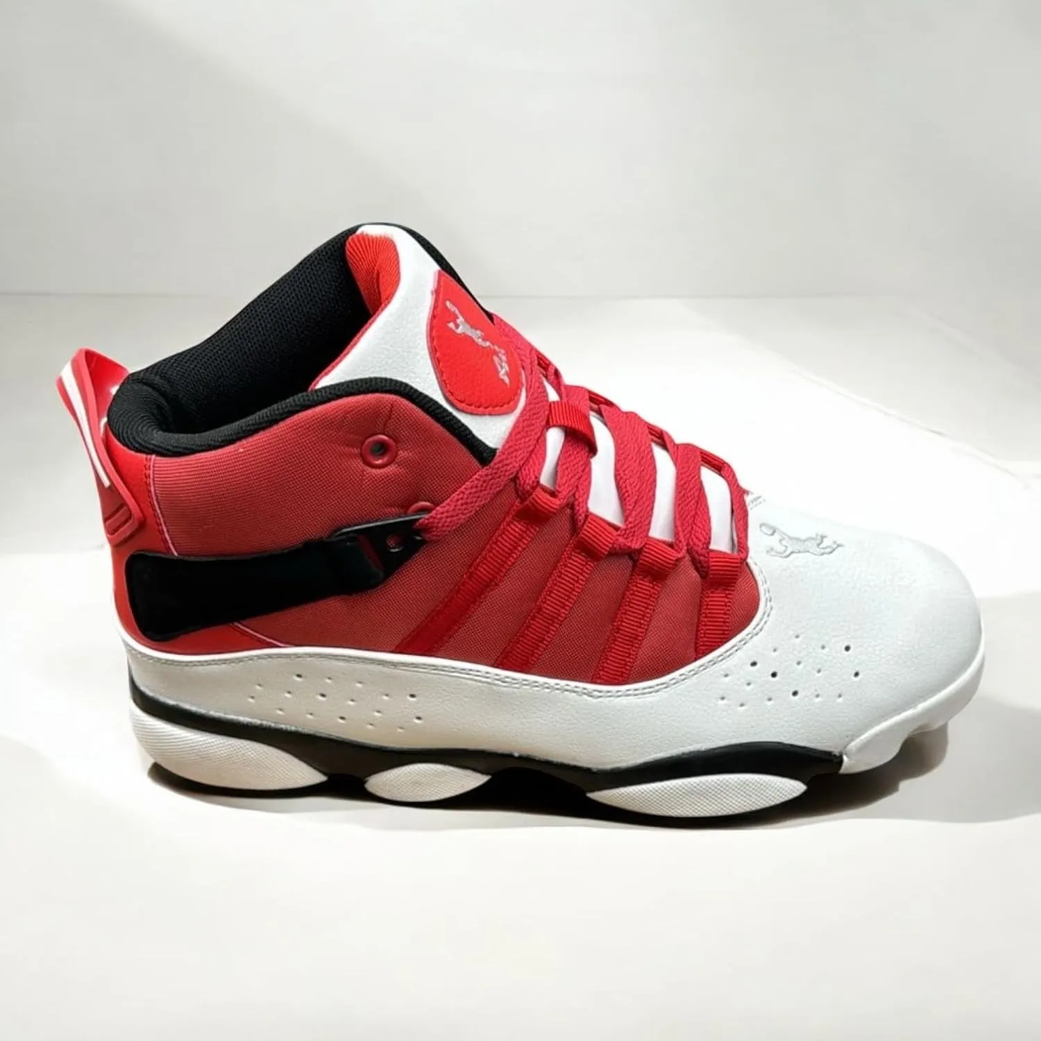Men's High-Top Basketball Sneakers – Cushioned Support, Breathable Design, Non-Slip Athletic Shoes