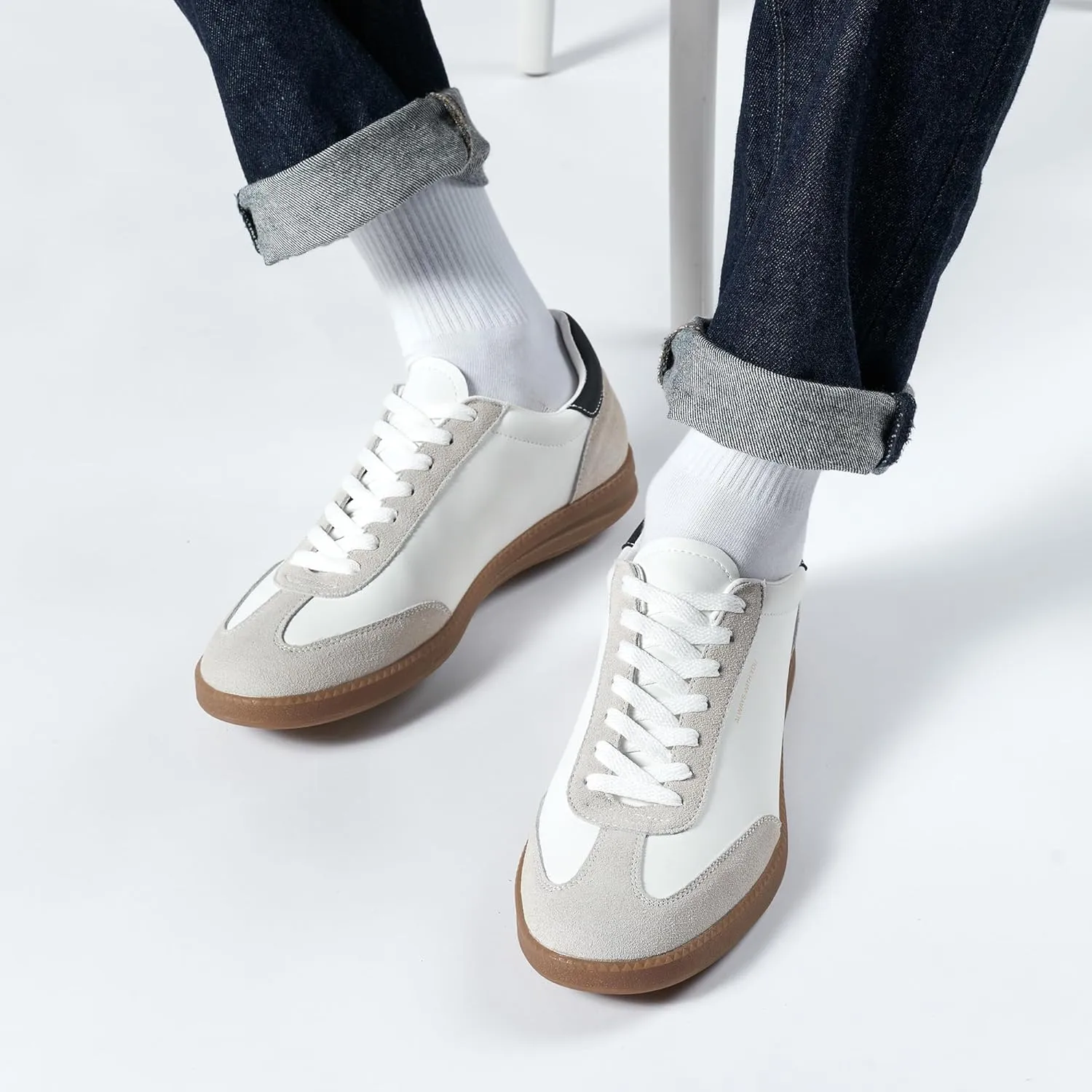 Men's Women's Fashion Sneakers Casual Leather Lace-up Sneakers Non-Slip Comfortable Casual Walking Shoes Breathable Non-Slip Running Tennis Outdoor Shoes
