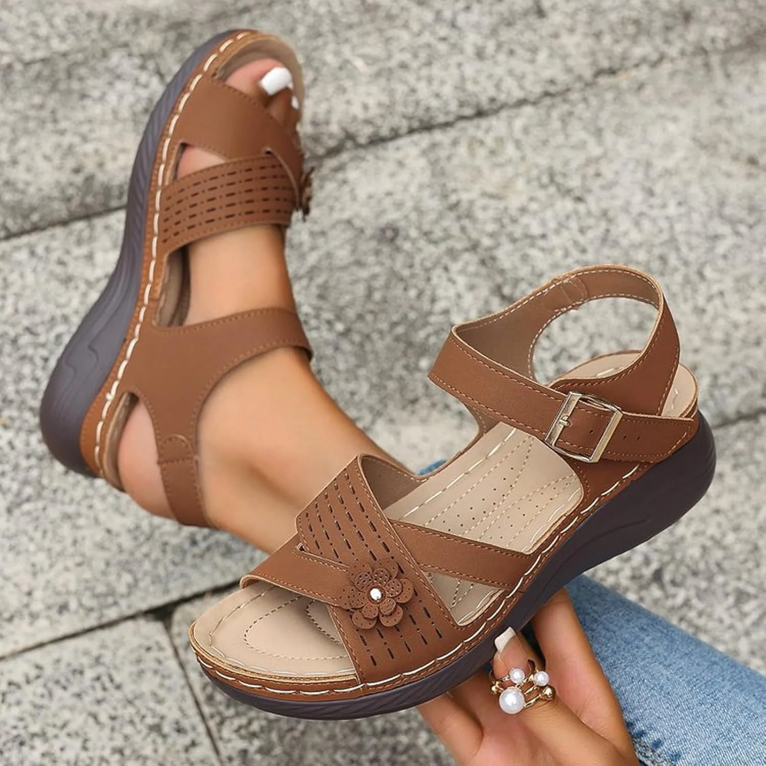 Orthopedic Wide Sandals for Women 2025,Strappy Arch Support Flat Wedge Sandals Walking Sandals Women Open Toe & Ankle Strap Comfortable Platform Slip-On Shoe for Summer Beach, Casual