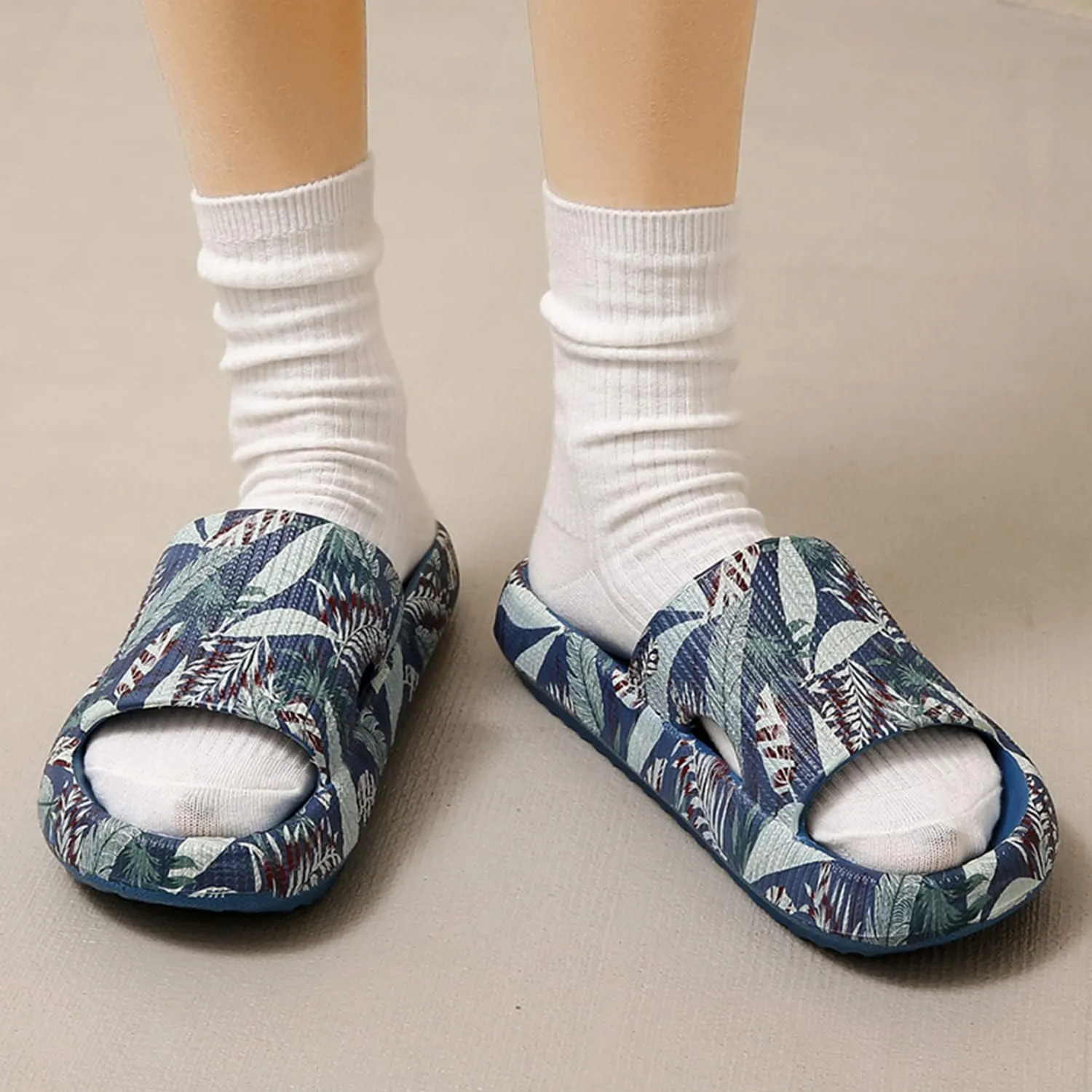 PLMOKN Slippers for women mens pillow cloud slides house indoor and outdoor summer sandals bedroom shower non-slip comfortable open toe slippers