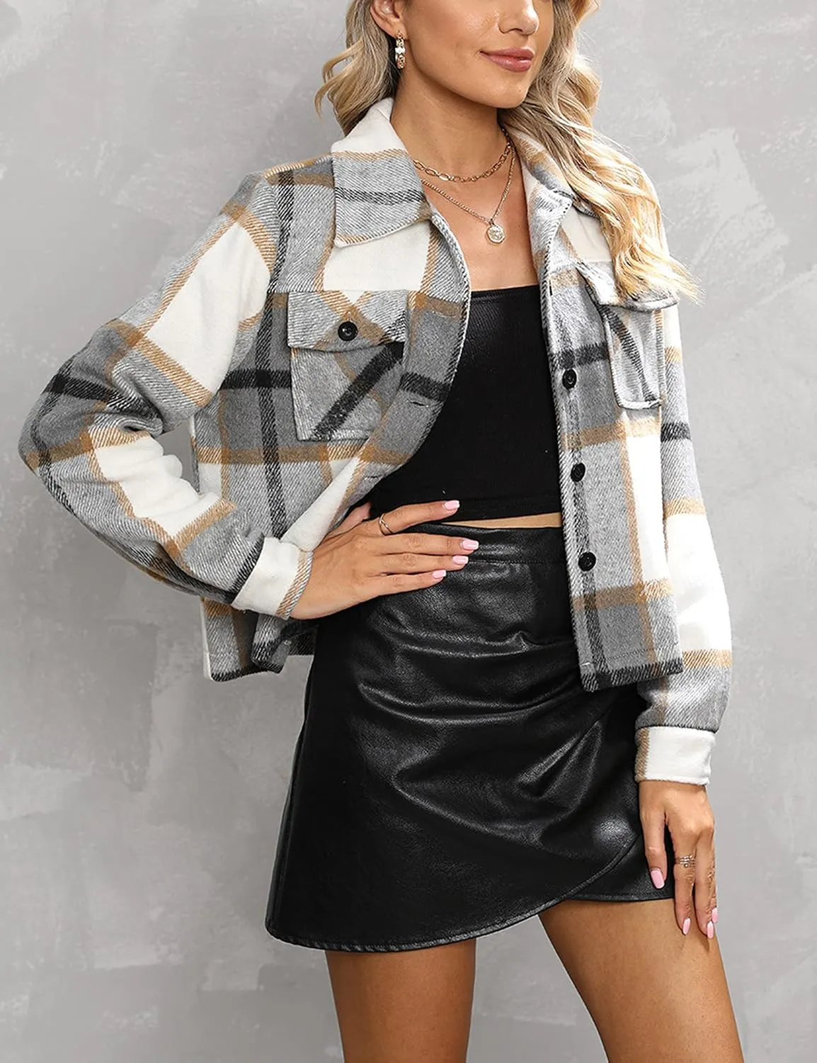UANEO Womens Cropped Plaid Shacket Button Down Short Flannel Shirt Jacket with Pockets