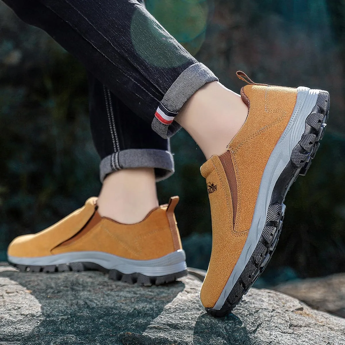 Walking Shoes Men Hands Free Slip in Loafers Leather Casual Comfortable Breathable Hiking Working All-Terrain Ankle Boots Trekking Anti-Slip