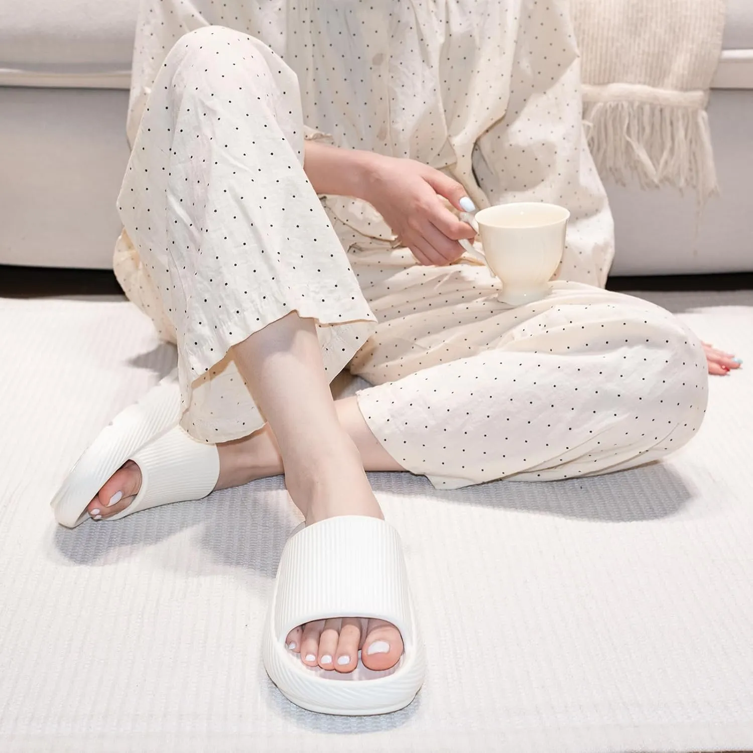 XIXITIAO Pillow Slippers for Women and Men, Soft Summer Cloud Sandals, Non Slip Quick Drying Shower Slides, Cushioned Thick Sole, Comfort Indoor and Outdoor Shoes